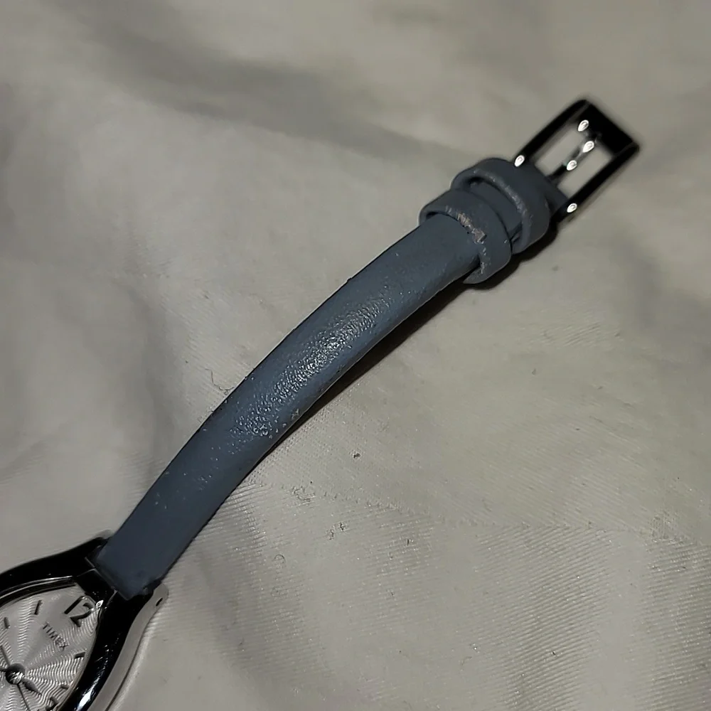 Timex Wrist‎ Watch Wedgewood Blue Leather Band Silver Case New Battery